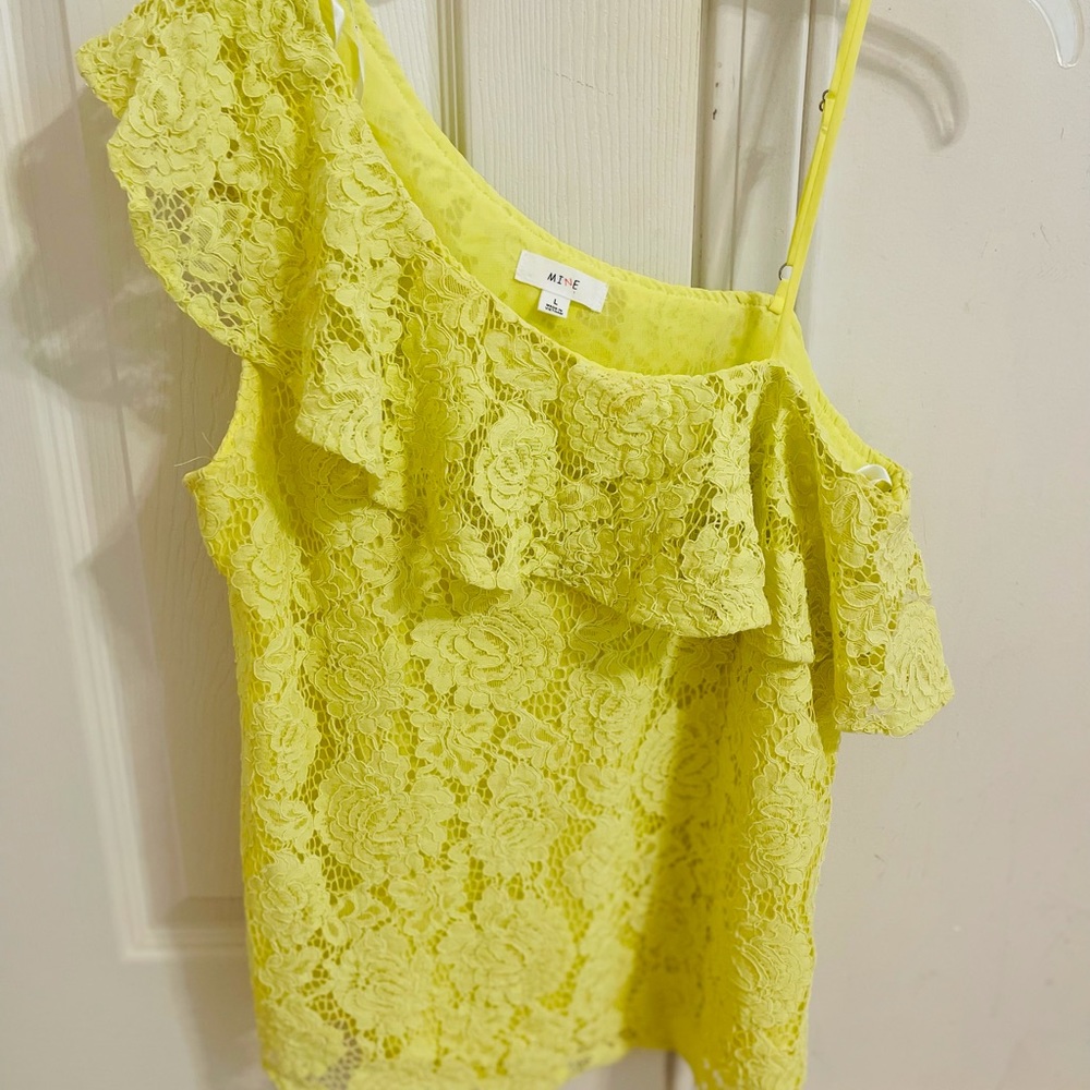Brand: Mine Color: Yellow Size: Large